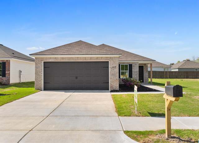 Property at 1618 Dryden St, Cullman, AL 35055, 3 beds, 2 baths