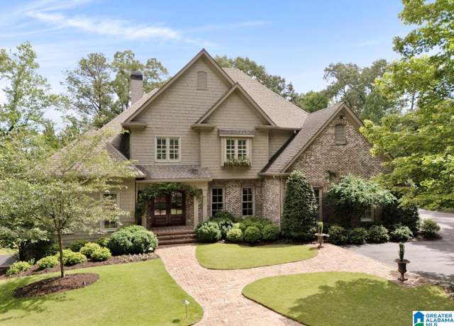 Property at 2940 Riverwood Ln, Birmingham, AL 35243, 6 beds, 4.5 baths