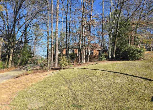 Property at 1206 Broken Bow Cir, Alabaster, AL 35007, 3 beds, 2.5 baths