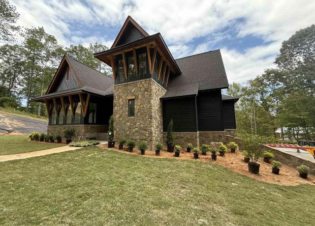 Property at 64 Bayview Dr, Alexander City, AL 36861, 4 beds, 3.5 baths