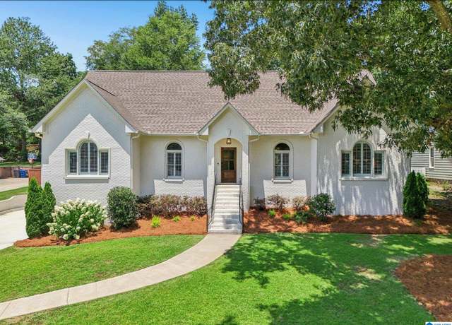 Property at 309 Palace Dr, Trussville, AL 35173, 4 beds, 3.5 baths