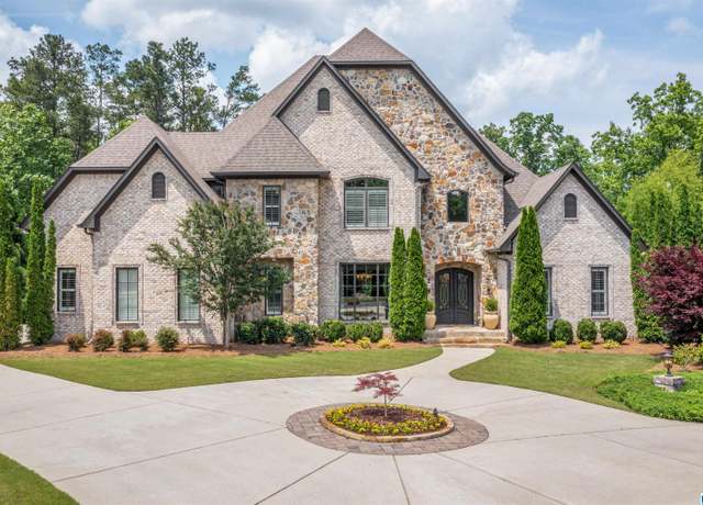Property at 4250 Glasscott Xing, Hoover, AL 35226, 5 beds, 5.5 baths