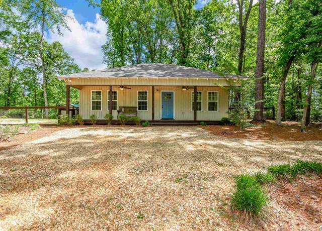 Property at 138 Cove Dr, Eclectic, AL 36024, 2 beds, 2 baths