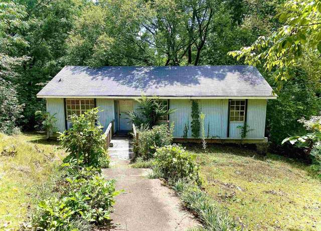 Property at 4023 Saint John Way NW, Birmingham, AL 35215, 3 beds, 2 baths