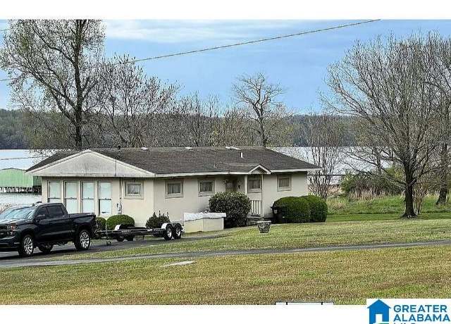 Property at 3195 County Road 67, Scottsboro, AL 35769, 2 beds, 2 baths