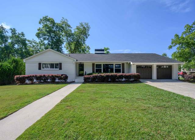 Property at 1800 3rd Ave N, Pell City, AL 35125, 3 beds, 3 baths