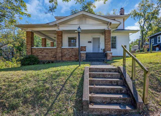 Property at 2733 17th St W, Birmingham, AL 35208, 4 beds, 2 baths