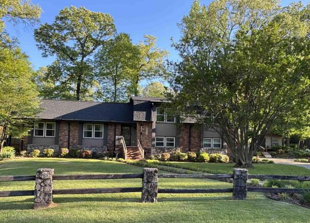 Property at 2912 Monte Deste Dr, Hoover, AL 35216, 4 beds, 2.5 baths