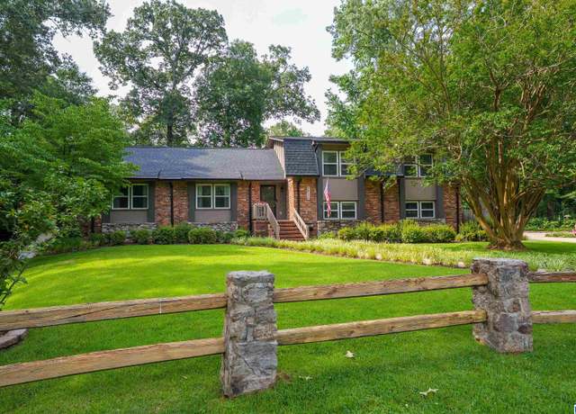 Property at 2912 Monte Deste Dr, Hoover, AL 35216, 4 beds, 2.5 baths