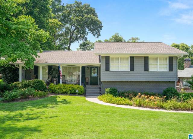 Property at 3117 Woodclift Cir, Mountain Brook, AL 35243, 3 beds, 2 baths