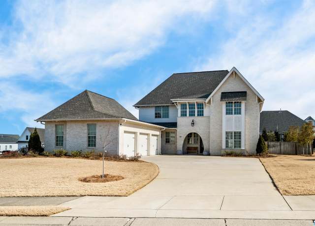 Property at 875 Vestlake Ridge Dr, Vestavia Hills, AL 35242, 4 beds, 3.5 baths