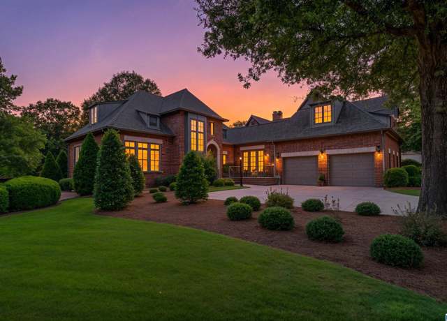 Property at 344 Woodward Ct, Hoover, AL 35242, 3 beds, 2.5 baths