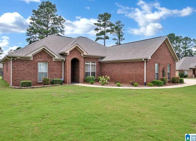 Property at 27 County Road 1062, Clanton, AL 35045, 3 beds, 2 baths