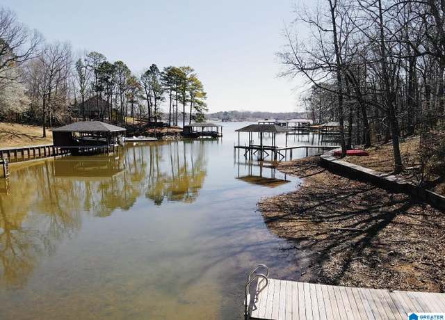 Property at 523 Seminole Trl, Pell City, AL 35128, 3 beds, 3 baths