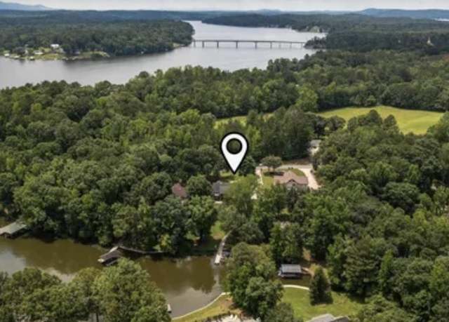 Property at 523 Seminole Trl, Pell City, AL 35128, 3 beds, 3 baths