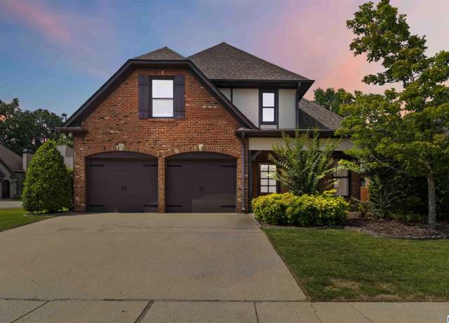 Property at 2137 Arbor Hill Pkwy, Hoover, AL 35244, 4 beds, 2.5 baths