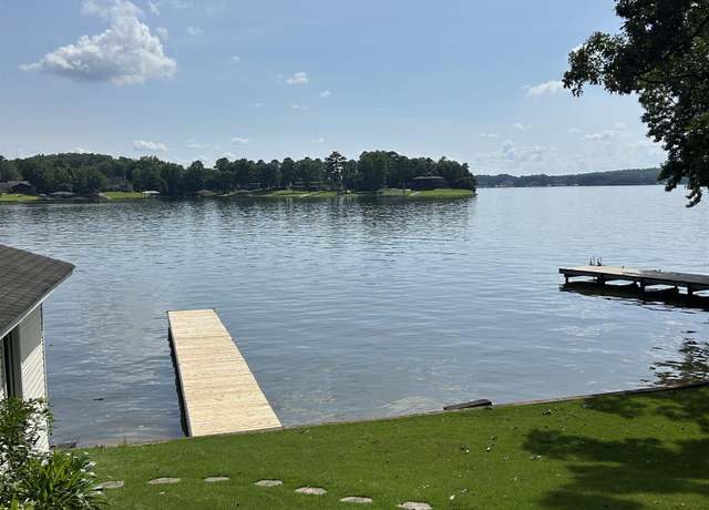 Property at 442 Lakeview Cir, Alpine, AL 35014, 3 beds, 2 baths