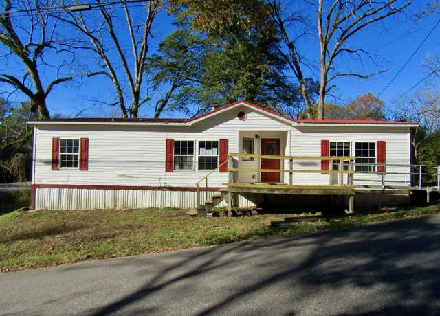 Property at 956 Tin Top Ln, West Blocton, AL 35184, 3 beds, 2 baths