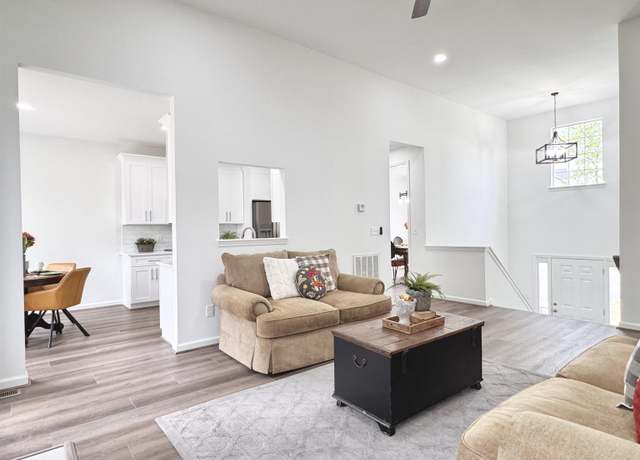 Property at 111 Loyola Cir, Helena, AL 35080, 3 beds, 3 baths