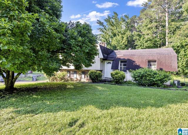 Property at 319 Burgundy Dr, Adamsville, AL 35005, 3 beds, 2 baths