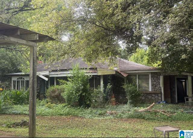 Property at 2654 Davis Ln, Montgomery, AL 36117, 2 beds, 1 bath