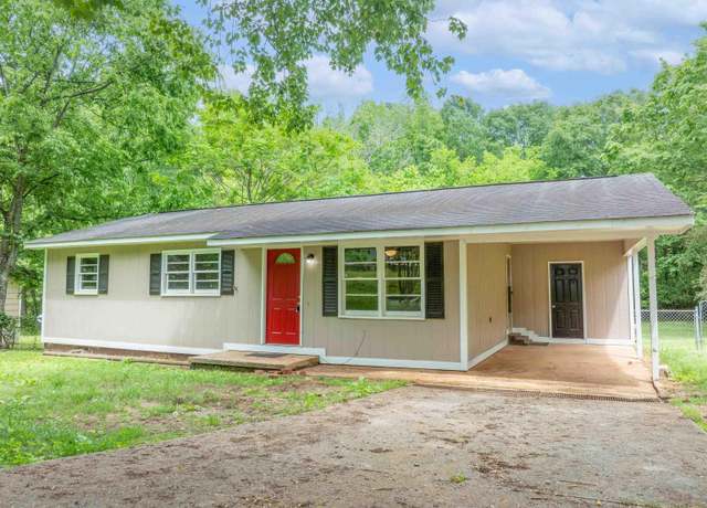 Property at 619 Alexandria Rd SW, Jacksonville, AL 36265, 3 beds, 1.5 baths