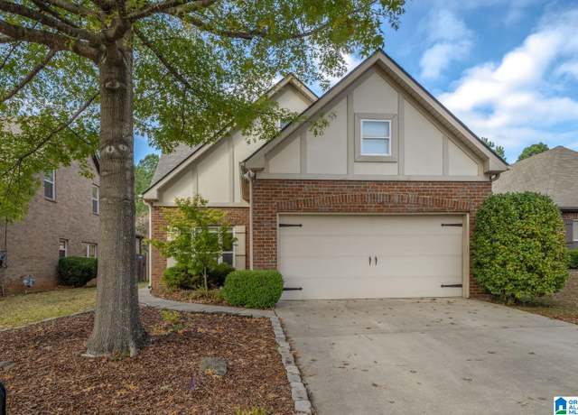 Property at 2816 Oxmoor Glen Dr, Birmingham, AL 35211, 4 beds, 2.5 baths