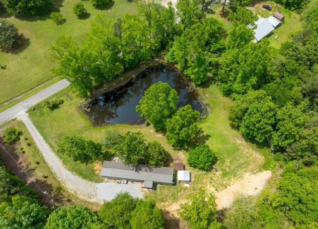Property at 1136 Littlejohn Rd, Jacksonville, AL 36265, 3 beds, 2 baths