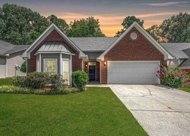 Property at 2052 Russet Woods Trl, Hoover, AL 35244, 3 beds, 2 baths
