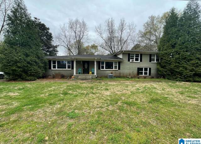 Property at 11 Coosa St, Childersburg, AL 35044, 4 beds, 2 baths