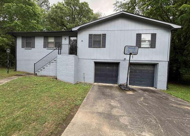 Property at 1457 4th Pl NW, Center Point, AL 35215, 3 beds, 2 baths