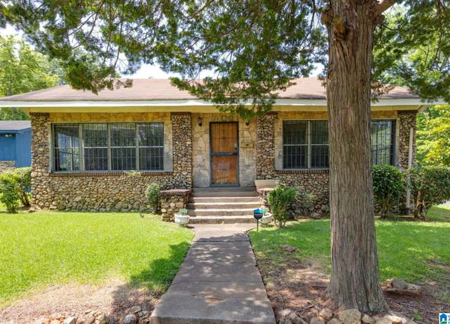 Property at 1100 16th St SW, Birmingham, AL 35211, 2 beds, 2 baths