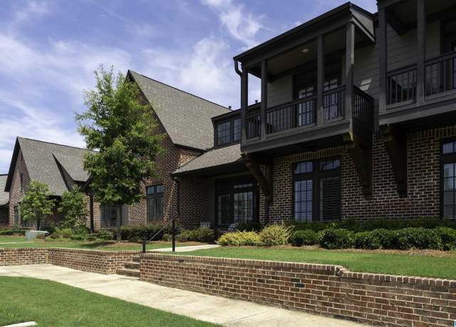 Property at 3420 Lime St, Vestavia Hills, AL 35242, 3 beds, 2.5 baths