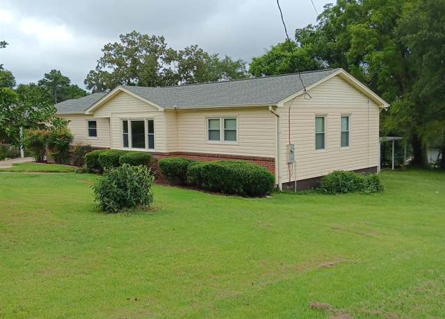Property at 328 Sunhill Rd NW, Center Point, AL 35215, 3 beds, 2 baths