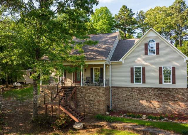 Property at 4807 Whiskers Trl, Pell City, AL 35128, 3 beds, 2.5 baths