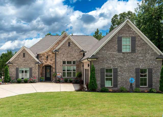 Property at 715 W Cassie Dr, Pell City, AL 35128, 4 beds, 3.5 baths