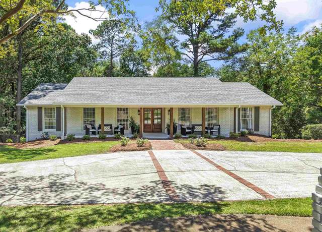 Property at 1308 Overland Dr, Vestavia Hills, AL 35216, 4 beds, 4 baths