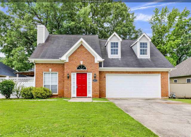 Property at 4033 Saddle Run Cir, Pelham, AL 35124, 3 beds, 2 baths
