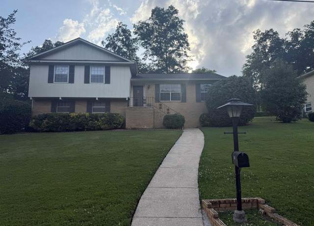 Property at 1126 Mountain Oaks Dr, Hoover, AL 35226, 3 beds, 2 baths