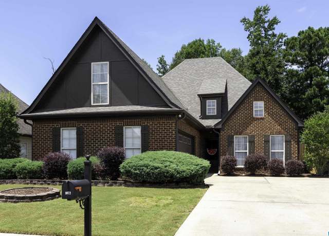 Property at 1072 Emerald Ridge Dr, Calera, AL 35040, 4 beds, 2 baths
