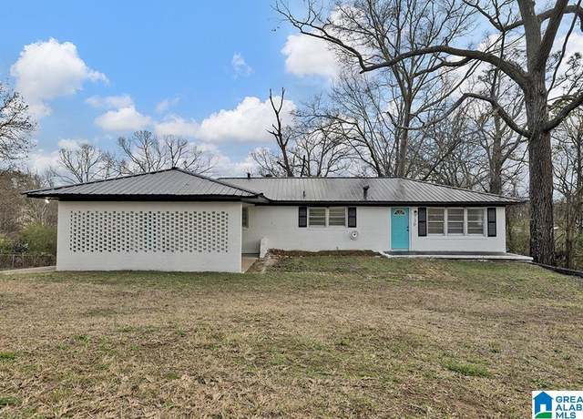 Property at 730 W 54th St, Anniston, AL 36206, 5 beds, 2.5 baths