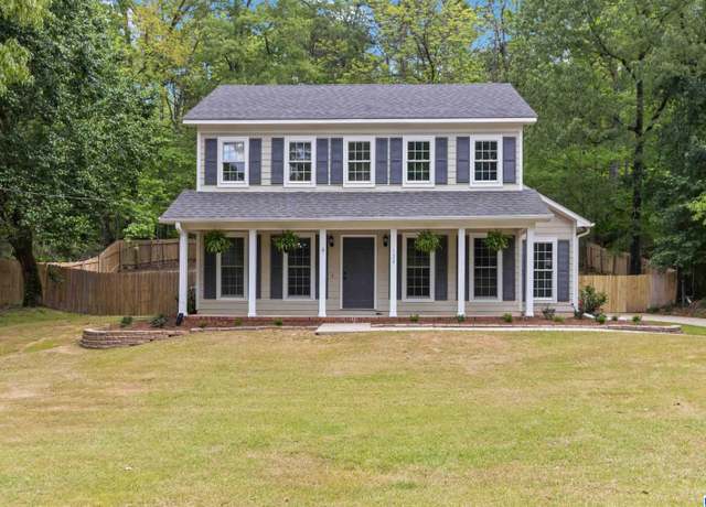 Property at 128 Carriage Dr, Maylene, AL 35114, 3 beds, 2.5 baths