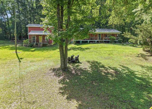 Property at 155 W Curtis Rd, Sylacauga, AL 35150, 3 beds, 2 baths