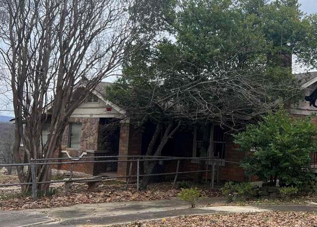 Property at 2231 14th Ave N, Birmingham, AL 35234, 5 beds, 2.5 baths