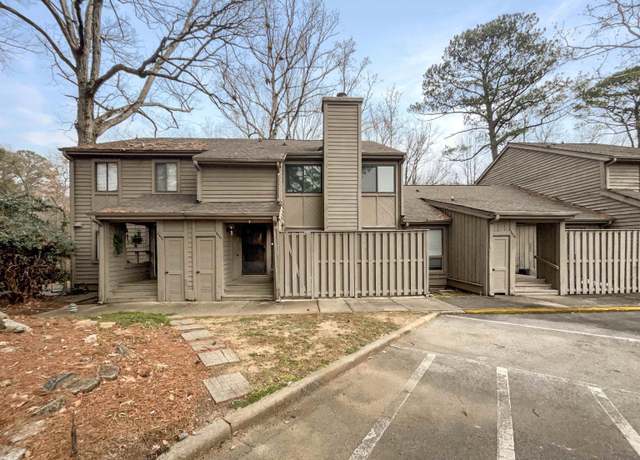 Property at 2431 Dove Pl, Birmingham, AL 35216, 3 beds, 2.5 baths
