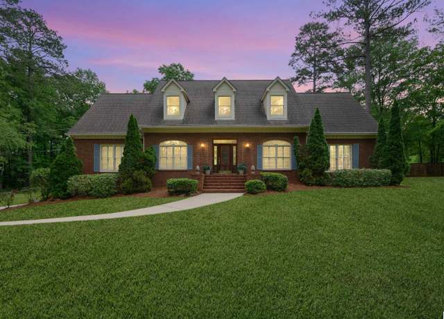 Property at 5525 Parkview Cir, Birmingham, AL 35242, 4 beds, 3.5 baths