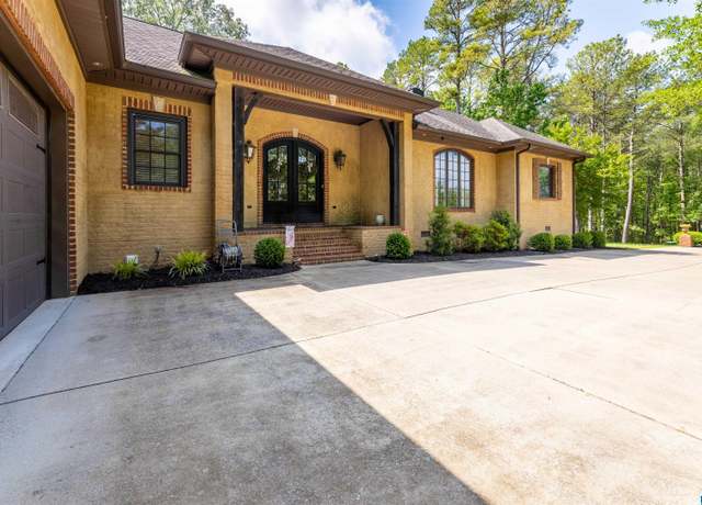 Property at 1805 Sibert Dr, Glencoe, AL 35905, 3 beds, 2.5 baths