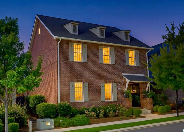 Property at 4276 Abbotts Way, Hoover, AL 35226, 4 beds, 3 baths