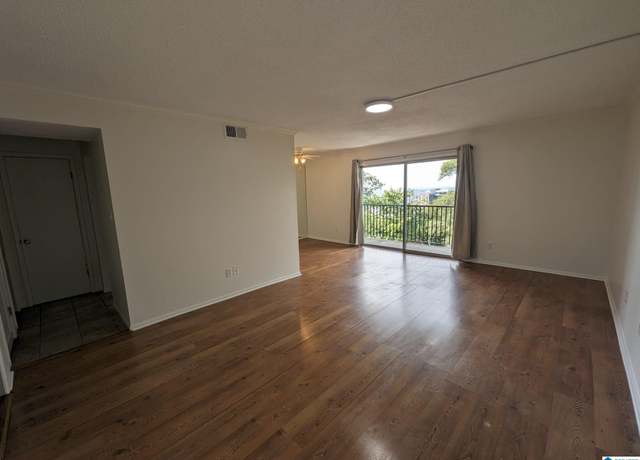 Property at 2407 Arlington Cres Unit C, Birmingham, AL 35205, 1 bed, 1 bath