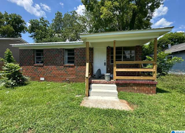 Property at 2804 32nd Way, Birmingham, AL 35221, 3 beds, 1 bath